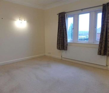 Grange Avenue, Ilkley, LS29 - Photo 4