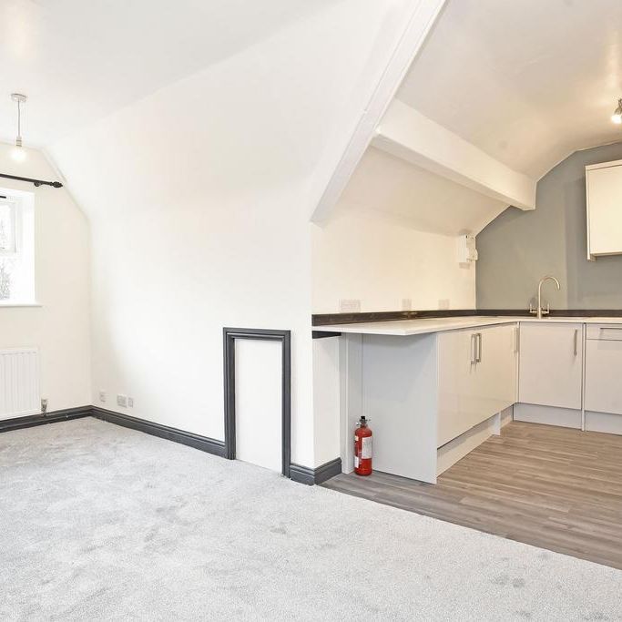 2 bedroom flat to rent - Photo 1