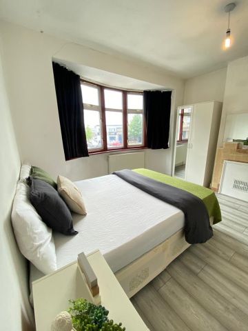 Room in a Shared House, Wembley, HA0 - Photo 4