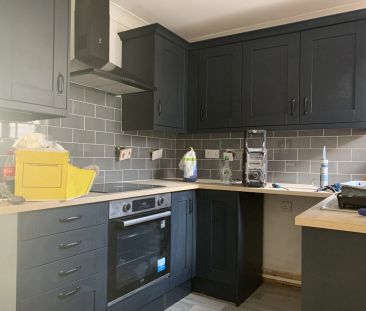 **NO DEPOSIT OPTION AVAILABLE** A recently refurbished terrace prop... - Photo 3