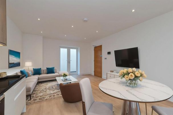 2 bedroom apartment to rent - Photo 1