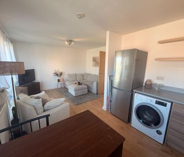 2 bedroom flat to rent - Photo 6