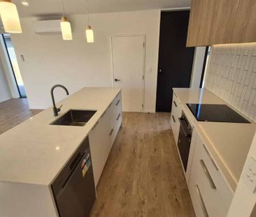 Stylish townhouse - Photo 4