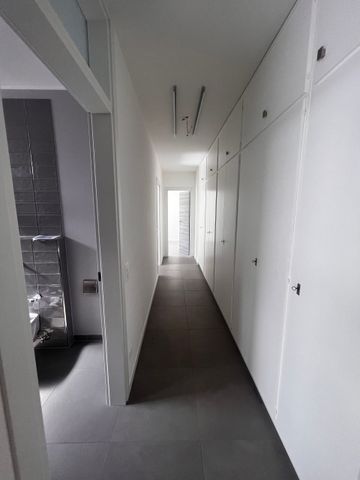 FOR RENT SPACIOUS 5.5 ROOM IN RECENTLY RENOVATED BUILDING - Photo 2