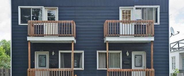 À louer / Maison à étages - Photo 1