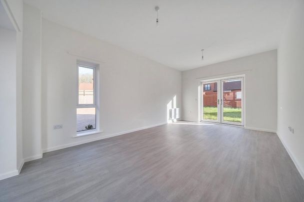 3 bedroom detached house to rent - Photo 1