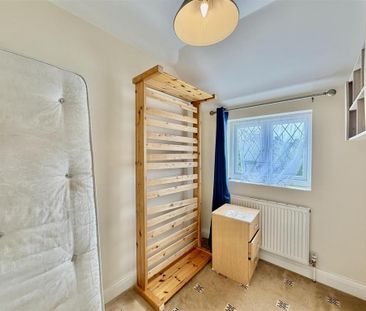 6 bedroom semi-detached house to rent - Photo 3