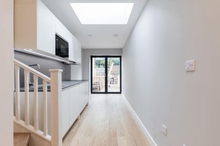 Ground floor flat to rent - Photo 5