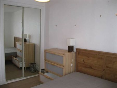 Spacious one bed flat - Student Accommodation Dundee - Photo 5