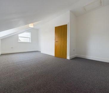 2 bedroom maisonette to rent - Photo 5