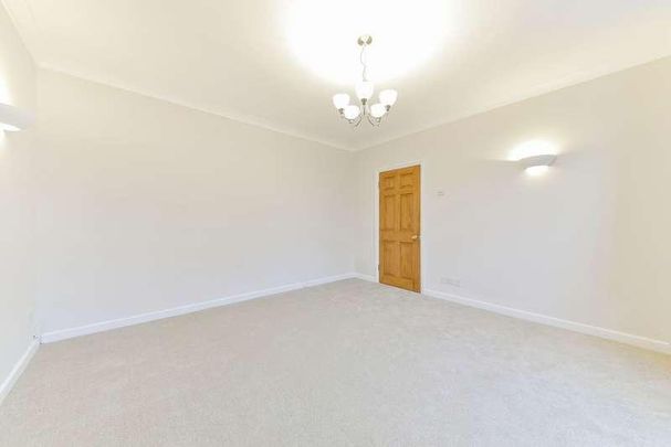 Thornhill Road, Surbiton, KT6 - Photo 1