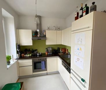 2 ZIMMERWOHNUNG IM SANIERTEN ALTBAU IN ALTURFAHR - Foto 5