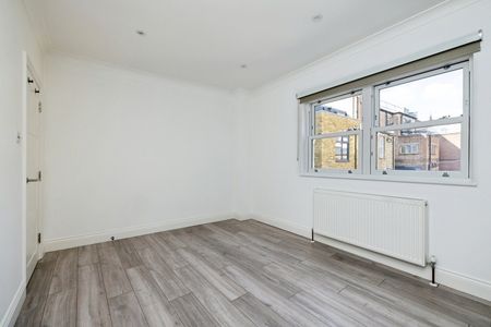 3 Bed Flat, Pratt Street, NW1 - Photo 3