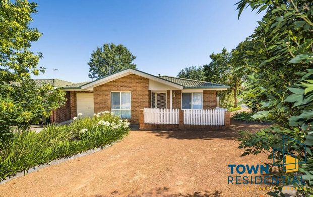 2 Slight Place, Holt ACT 2615 - House For Rent | Domain - Photo 1