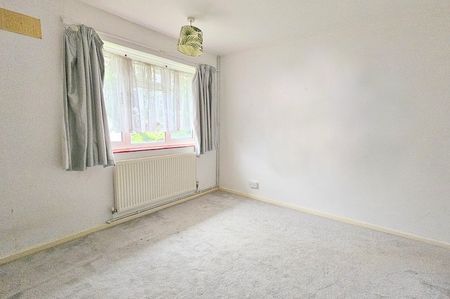 1 Bedroom Flat - Photo 3