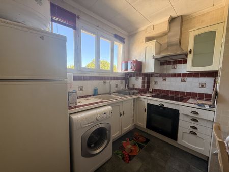 Location Appartement 2 pièces 41m² PESSAC 33600 - Photo 2