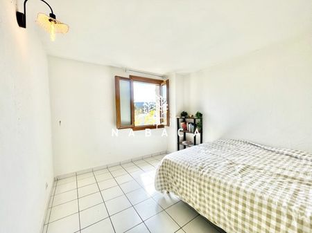 MAISON À LOUER - TOURRETTES - Photo 2