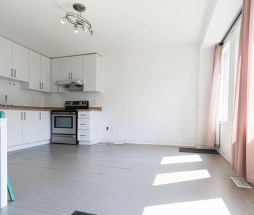 For Lease - 41 Pulpwood Crescent Unit# Main, Richmond Hill, Ontario - Photo 3