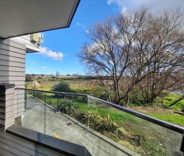 Townhouse 2 bedrooms, 1 bathroom and 1 carpark - Photo 2
