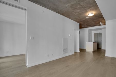 For Lease - 111 Bathurst Street Unit# 1118, Toronto, Ontario - Photo 4