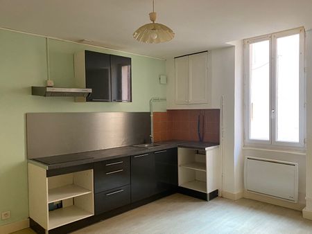 Location appartement 2 pièces, 33.00m², Bédarieux - Photo 4