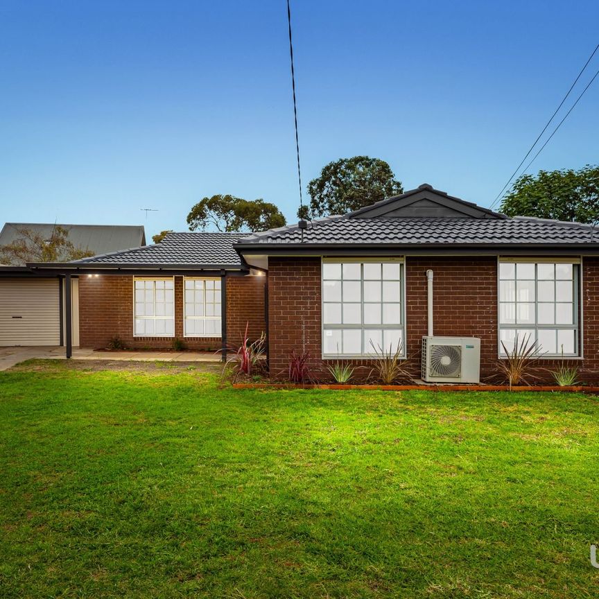 2 Bottlebrush Drive, Hoppers Crossing - Photo 1