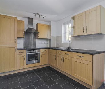 2 bedroom apartment to rent - Photo 4