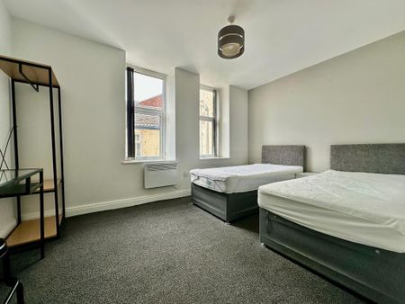 2 bedroom flat to rent - Photo 4