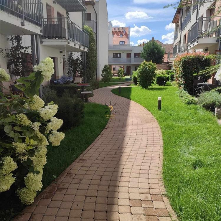 Kiadó lakás - Pécs - Fotó 1