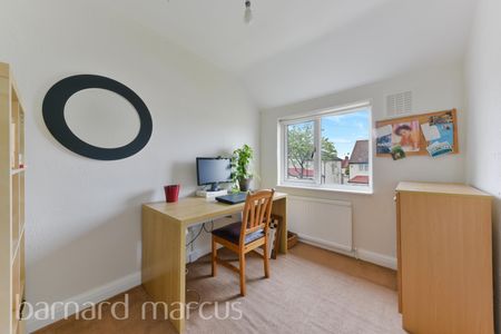 Elgar Avenue, Norbury - Photo 3