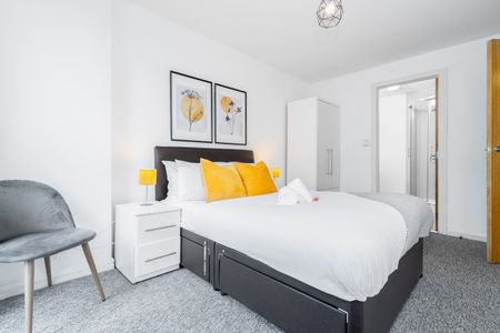 2 Bed Flat, Bromsgrove Street, B5 - Photo 2