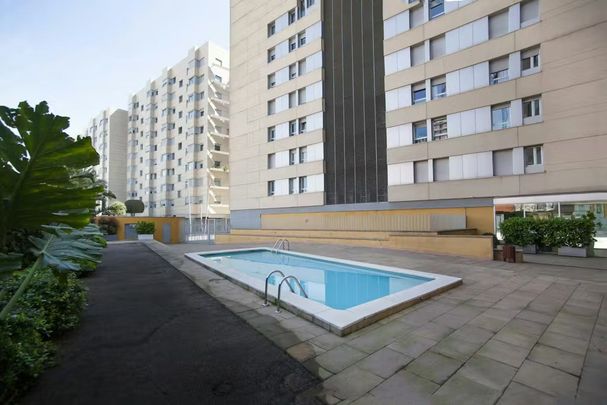 Avinguda dEduard Maristany, Sant Adrià de Besòs, Catalonia 08930 - Photo 1