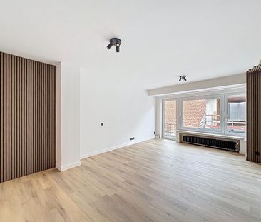 Instapklaar appartement met twee slaapkamers, centrum Heist - Photo 1