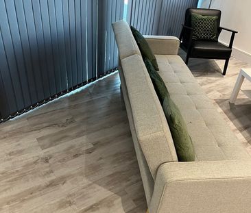 1 Bed Flat, Marsh Wall, E14 - Photo 1