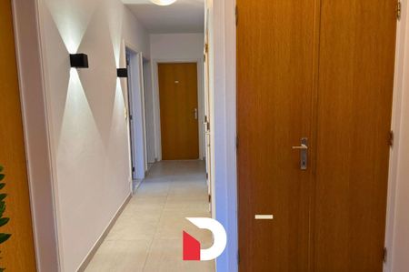 Ruim appartement met 3 slaapkamers en garagebox - Photo 4