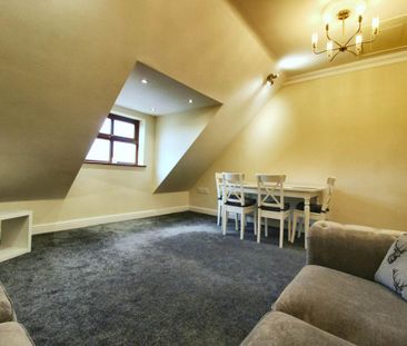 3 bedroom flat to rent - Photo 3