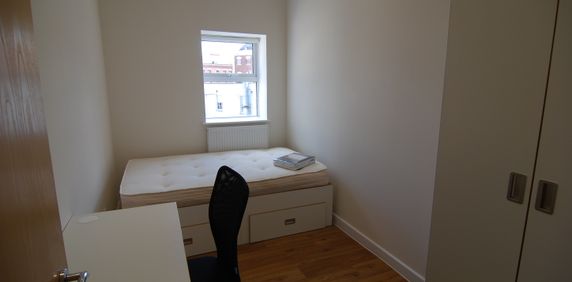 Student Properties to Let - Photo 2