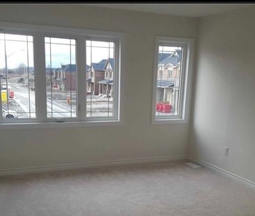 For Lease - 58 Palace Street, Thorold, Ontario - Photo 5