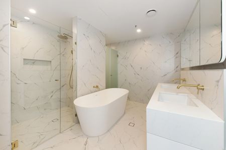 Brand New Living In The Shard! - Photo 5