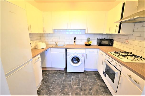 Room in a Shared Flat, Morrison Yard, N17 - Photo 1
