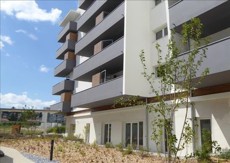 3 pièces - 62,3 m² - 3ème étage - Colocation non autorisée - Photo 4
