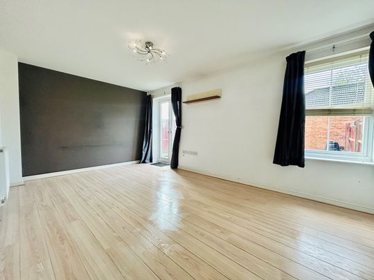 Thames Way, Derby, Hilton - Photo 1