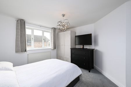 3 bedroom detached house to rent - Photo 3