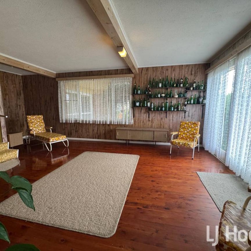 Charming Family Home with Stunning Views - Photo 1