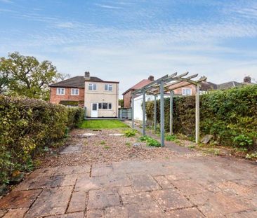 3 bedroom semi-detached house to rent - Photo 2