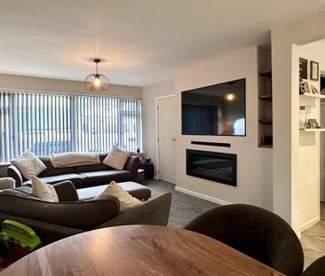 4 bedroom semi-detached house to rent - Photo 1