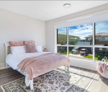 Modern Family Home in a Peaceful Riverstone Location - Photo 5