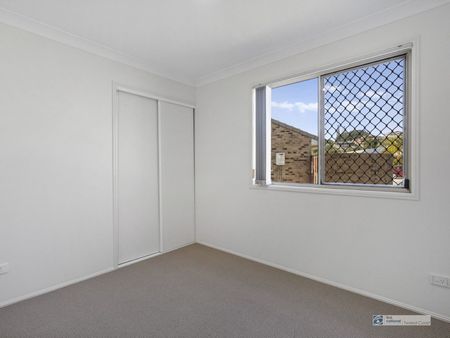 Single Level Villa with Golf Course Views in Fairway Gardens - Photo 4