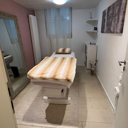 DEIN NEUER ARBEITSPLATZ ALS EIGENSTÄNDIGE KOSMETIK, MASSAGE, PHYSIO USW. - Foto 4