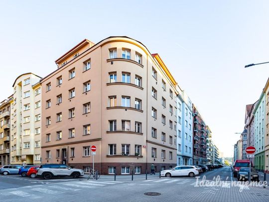 Pronájem bytu 1+kk 20 m2 - Photo 1